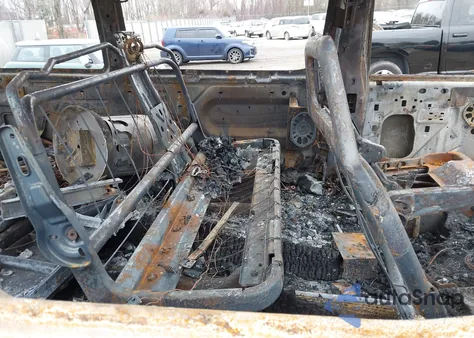 2008 Ford E-350 Super Duty Xl/Xlt from USA, damaged, VIN 1FBNE31L78DB00588